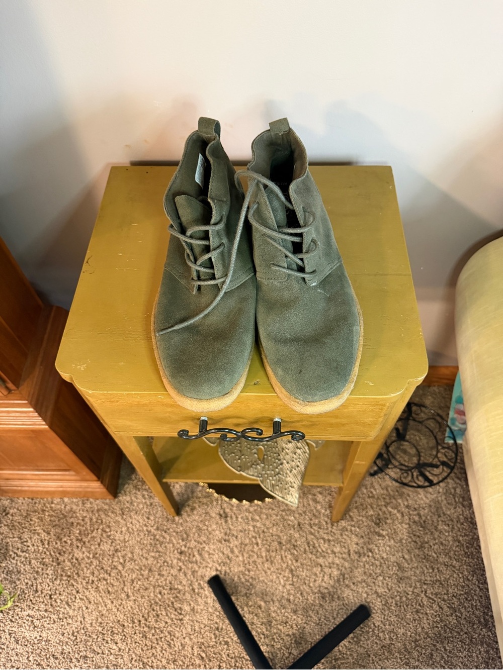Toms Men's Olive Suede Chukka Boots